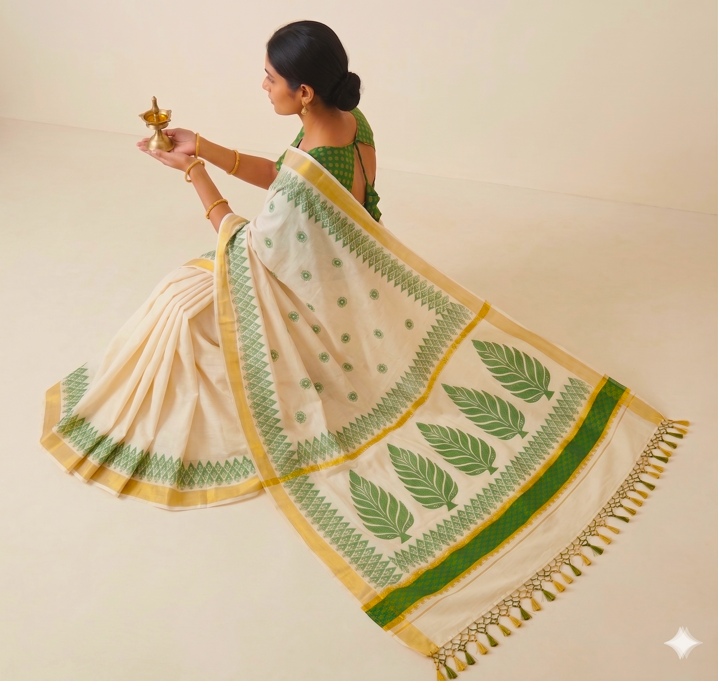 Classic Off-White Cotton Saree with Emerald Green Accents